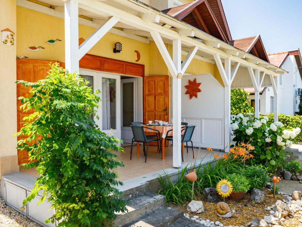 Holiday Home Jazmin By Interhome Balatonszarszo Esterno foto
